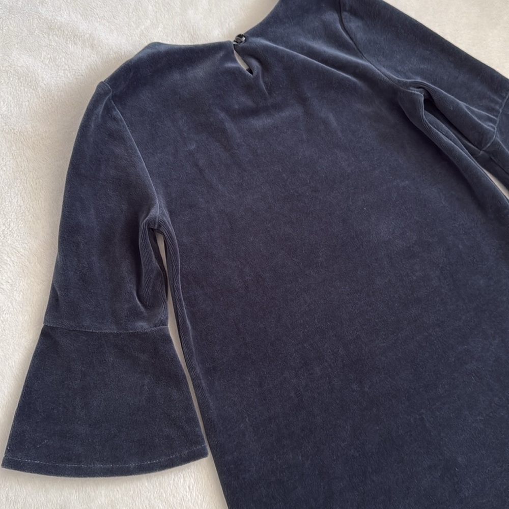 Garnet Hill Kids | Madeline Velour 3/4 Bell Sleeve Flounce Dress Blue (8) - Picture 8 of 12